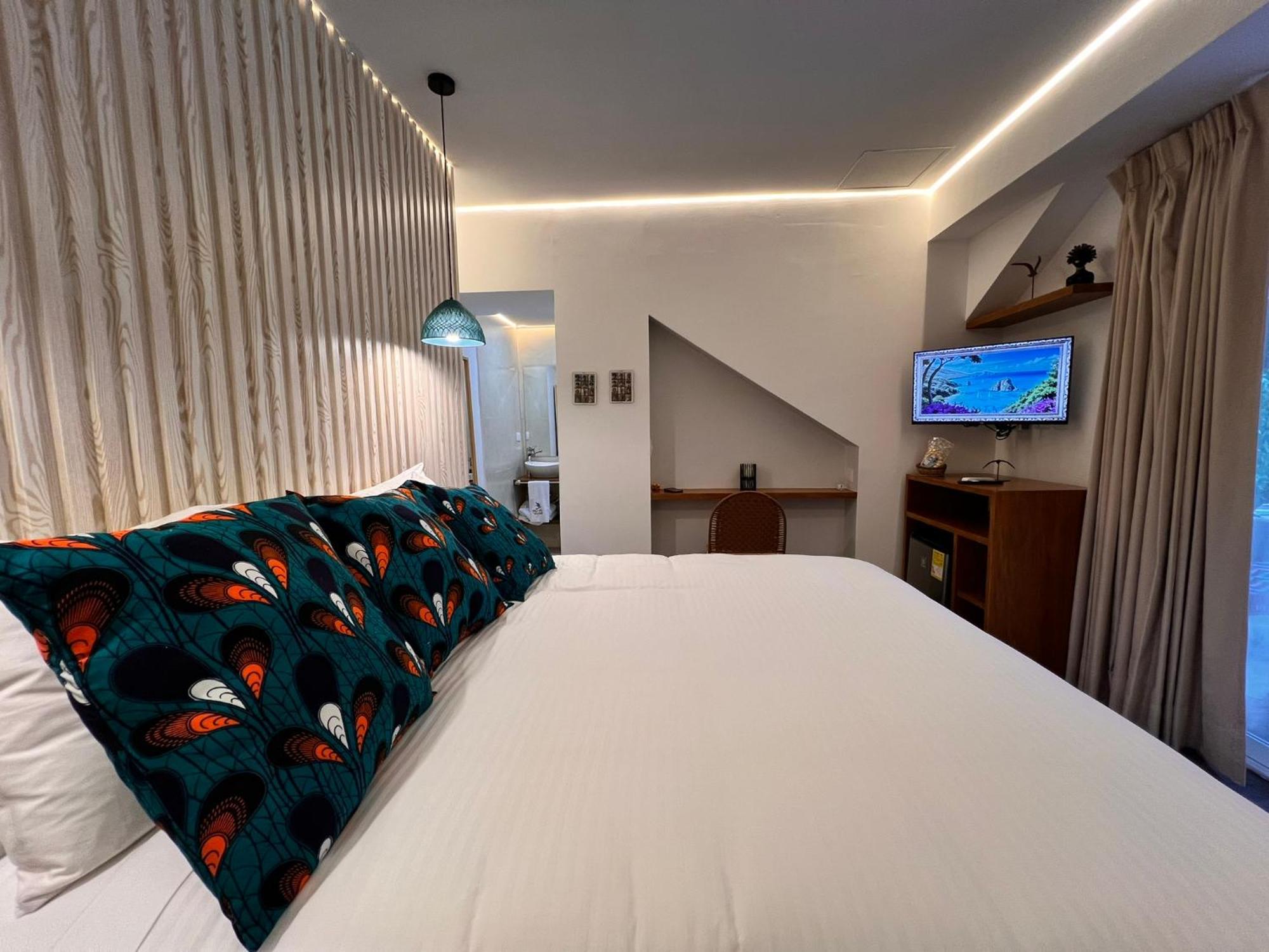 Pao Pao Hotel & Beach Club 格兰德岛 外观 照片