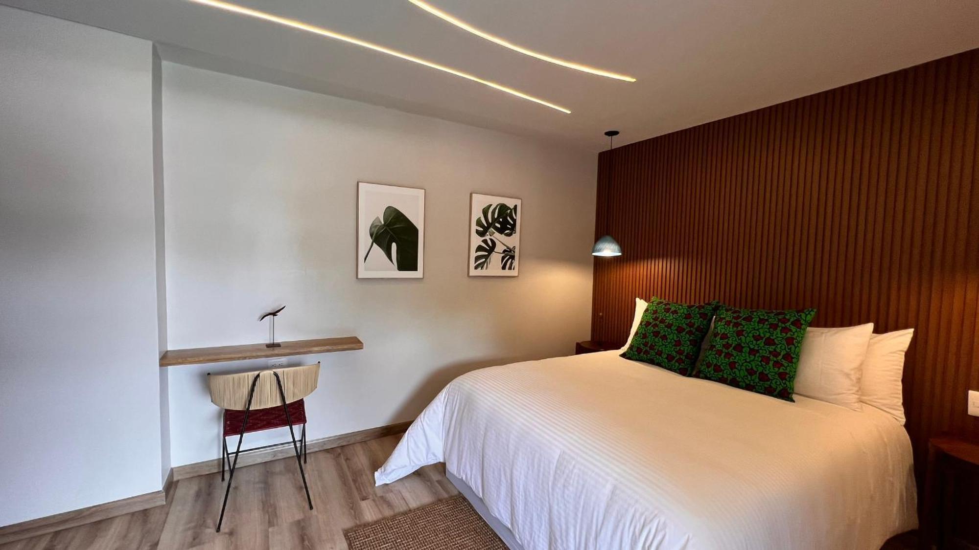 Pao Pao Hotel & Beach Club 格兰德岛 外观 照片