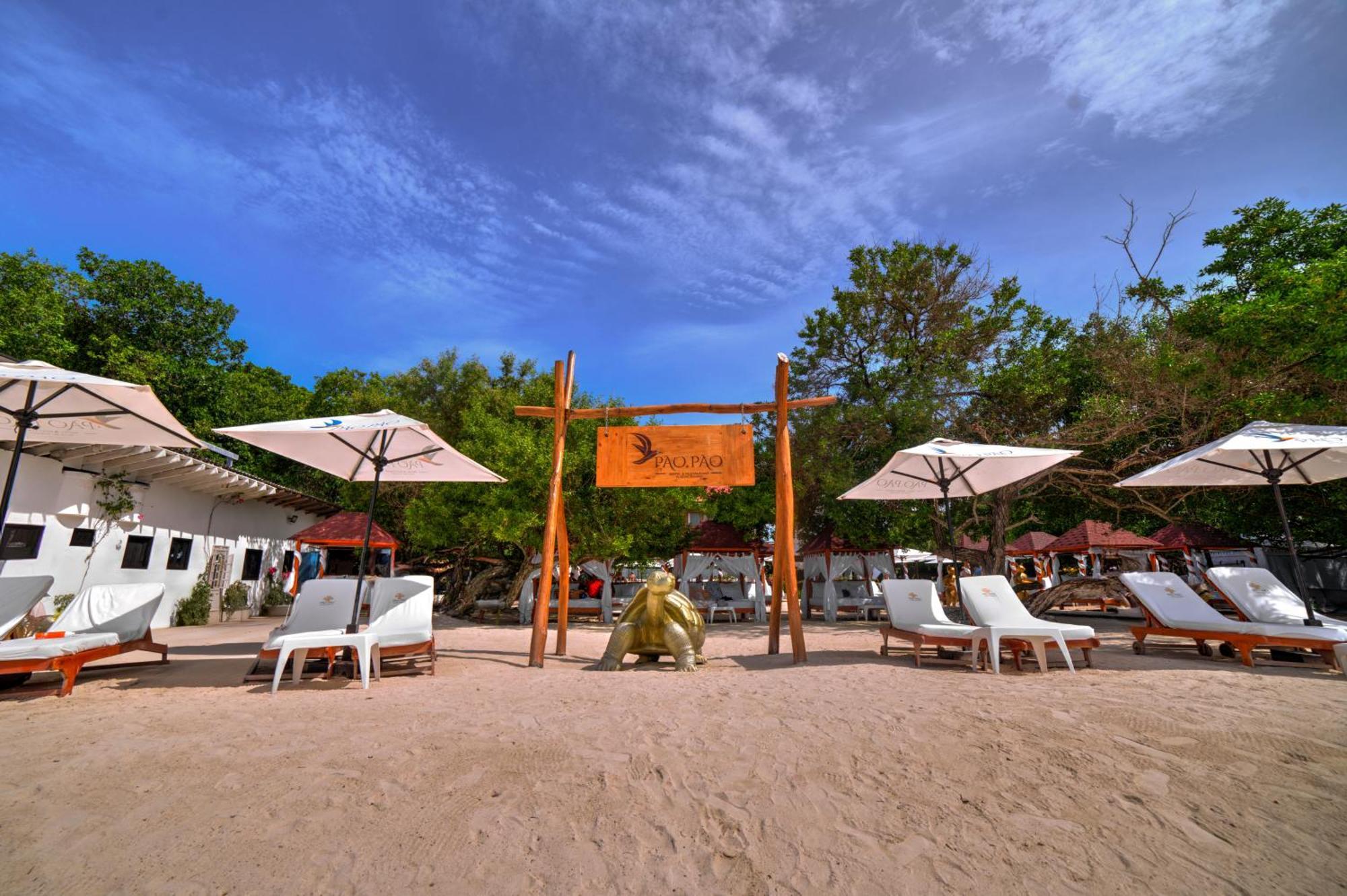 Pao Pao Hotel & Beach Club 格兰德岛 外观 照片